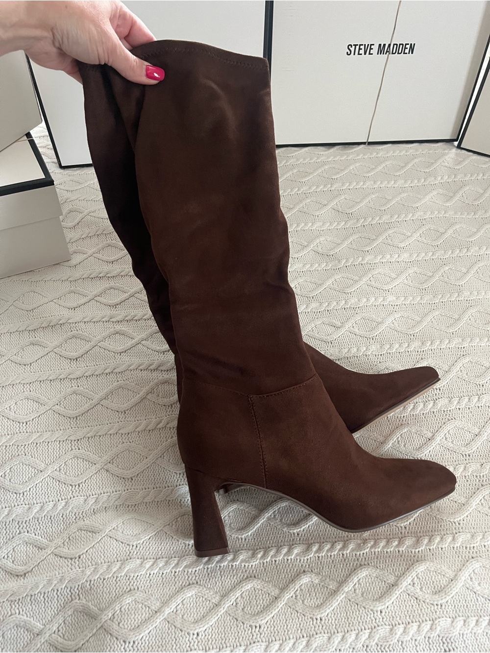 New! Steve Madden Brown Faux Suede Knee-High Block Heel Boots Various Sizes - Picture 3 of 16